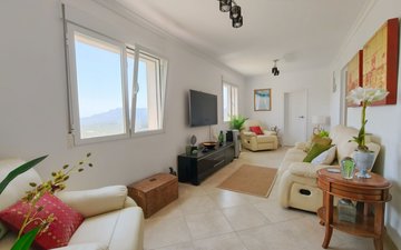 Property slide 23