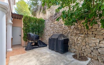 Property slide 31