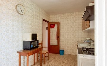 Property slide 10