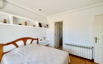 Property slide 25
