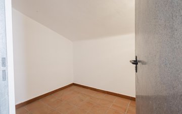 Property slide 33
