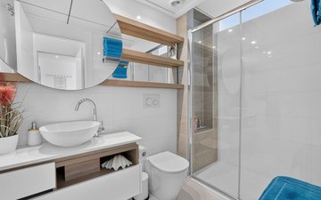 Property slide 21