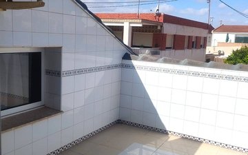 Property slide 32