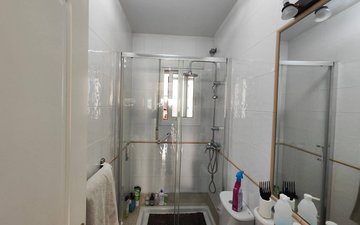 Property slide 20