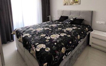 Property slide 32