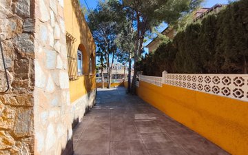 Property slide 21
