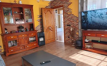 Property slide 32