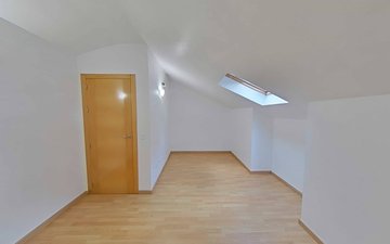 Property slide 40
