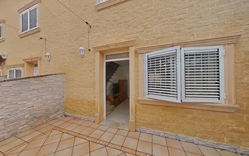 Property slide 7