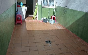 Property slide 6