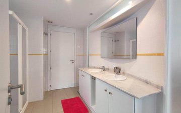 Property slide 20