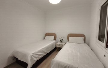 Property slide 25