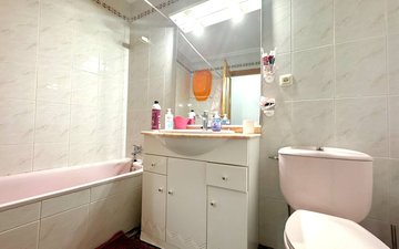 Property slide 22