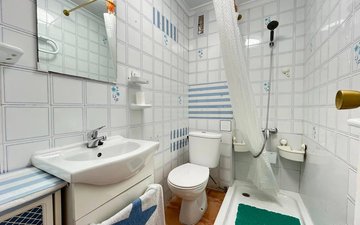 Property slide 16