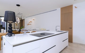 Property slide 16