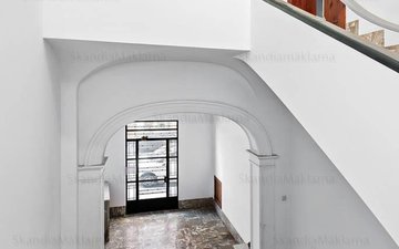 Property slide 12