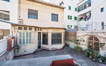 Property slide 16