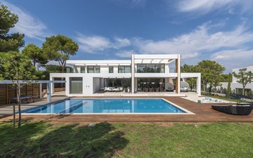 Property slide 20