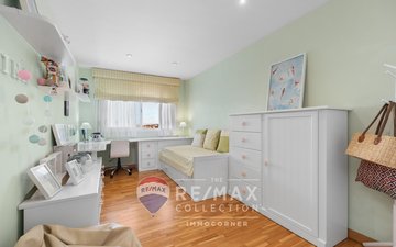 Property slide 16