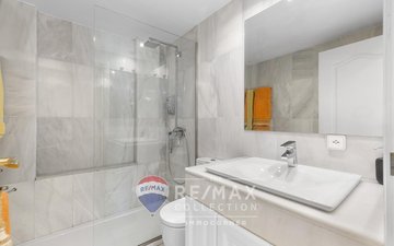 Property slide 17