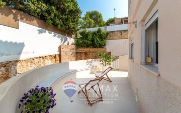 Property slide 22