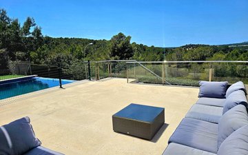 Property slide 10
