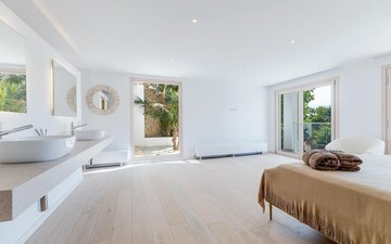 Property slide 18