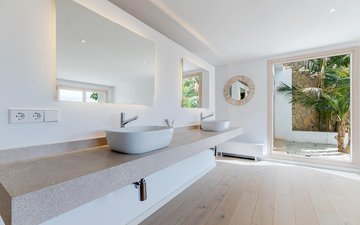 Property slide 22