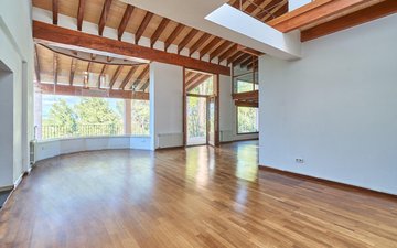 Property slide 18