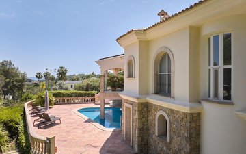 Property slide 12