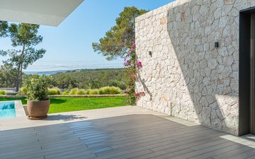 Property slide 16