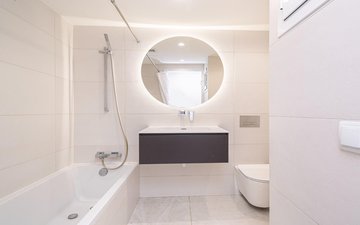 Property slide 21