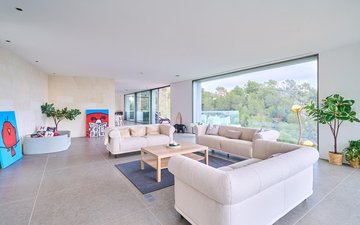 Property slide 25