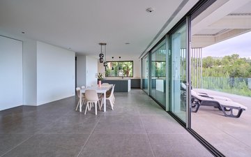Property slide 30