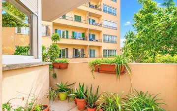 Property slide 20
