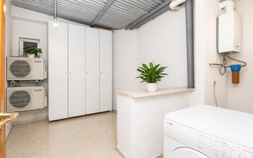 Property slide 22