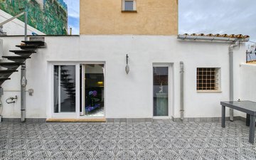 Property slide 18