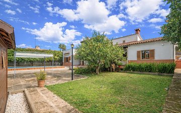 Property slide 16