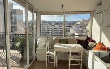 Property slide 10
