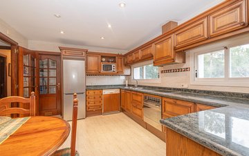 Property slide 17