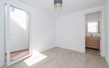 Property slide 22