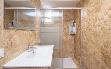 Property slide 18