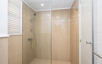 Property slide 22