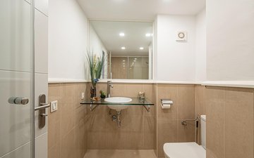 Property slide 25