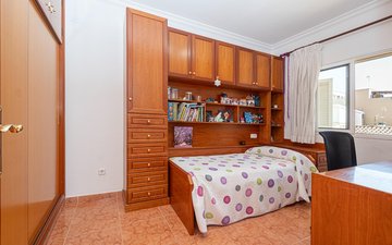 Property slide 20