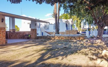 Property slide 18