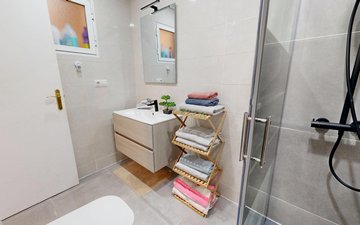 Property slide 32