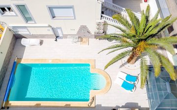 Property slide 44