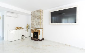 Property slide 7