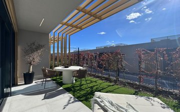 Property slide 32